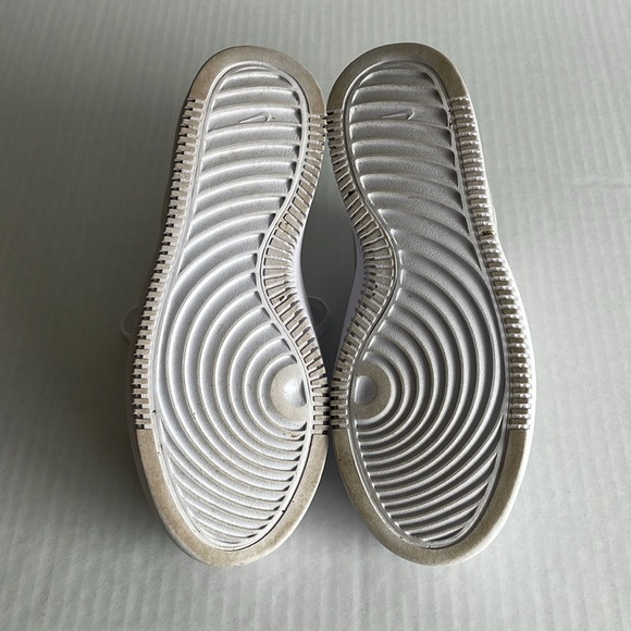 WOMEN'S NIKE COURT VISION ALTA LEATHER PLATFORM SNEAKERS size 6.5 - Picture 4 of 5